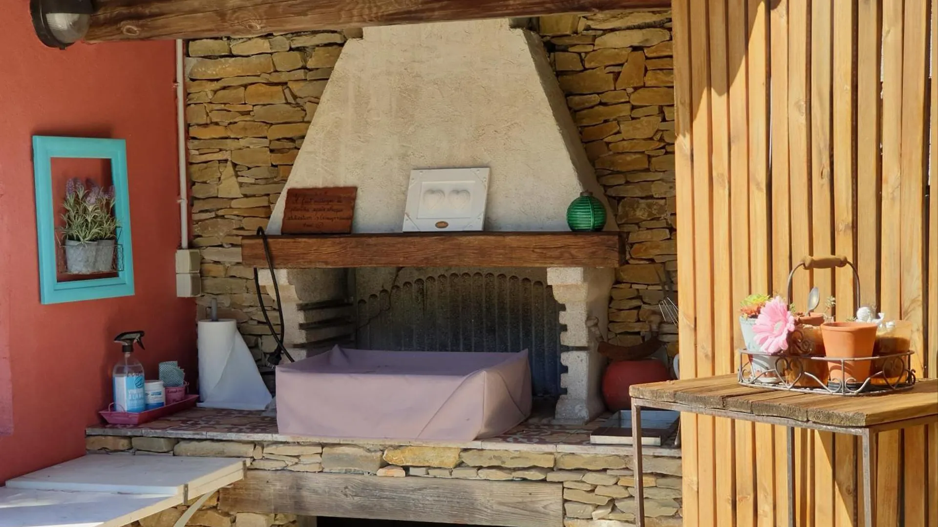 Gite Dans Mas Provencal ,Havre De Paix Le Beausset Holiday home